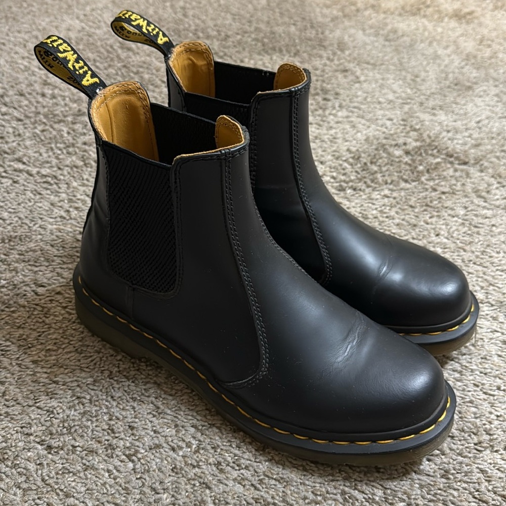 Dr. Martens 2976 Chelsea Black Winter Boots